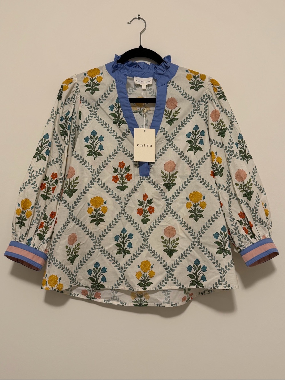 Entro NWT Size Small Floral Print Blouse Boho Cottagecore